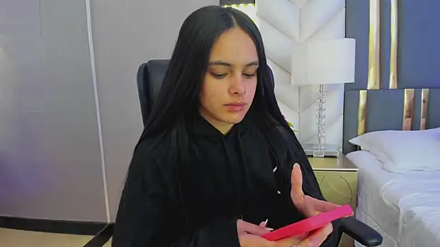 ChloeHarper  online show from 03.31.26