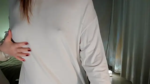 Snapshot of Sonia_moon_ chatting on 01.21.25 Sonia moon  online show from 01.21.25