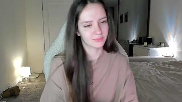 Snapshot of Sonia_moon_ chatting on 10.09.25 Sonia moon  online show from 10.09.25