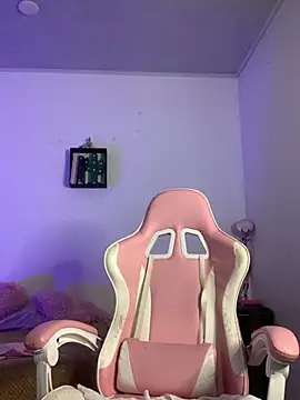 violet-333 online show from 12.30.24