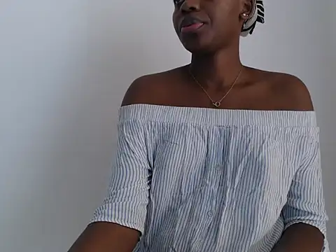 black   ghodess online show from 09.17.25