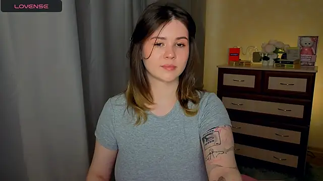 cutie mili online show from 04.17.26