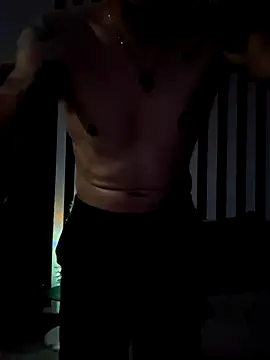 Snapshot of pretorianoo53 chatting on 12.14.25 pretorianoo53 online show from 12.14.25