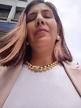 scarlett moore online show from 10.16.25