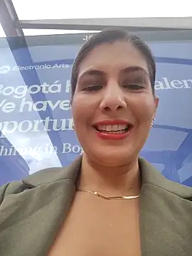 scarlett moore online show from 04.11.26