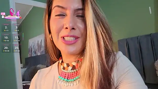 Snapshot of scarlett_moore chatting on 05.28.26 scarlett moore online show from 05.28.26