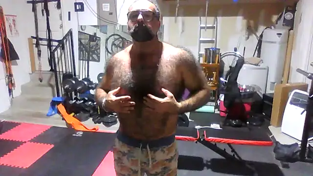 chainjulious online show from 10.28.25