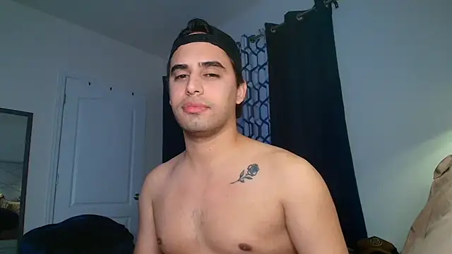 Snapshot of thonylewys chatting on 09.29.25 thonylewys online show from 09.29.25