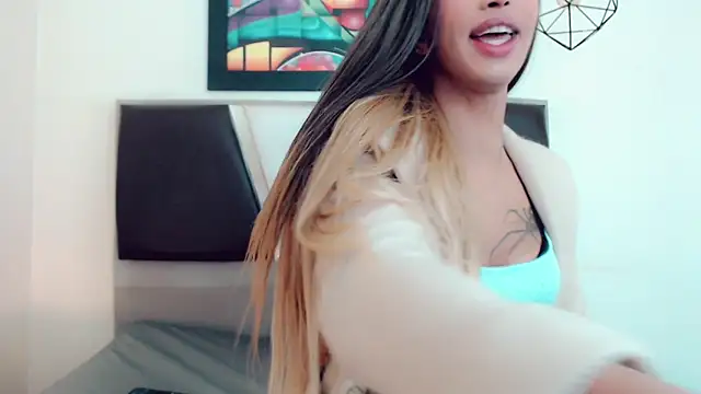 hilary rodriguez online show from 03.05.26