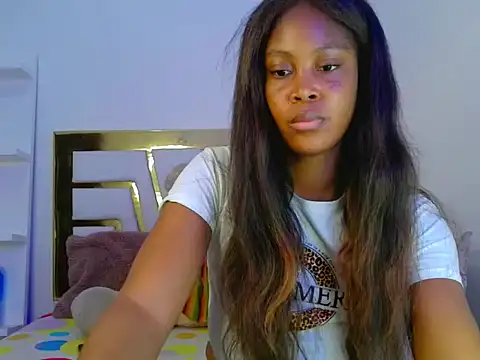 DayanaWood online show from 11.11.25