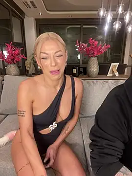 Snapshot of SexOnMyLvL chatting on 01.06.25 SexOnMyLvL online show from 01.06.25