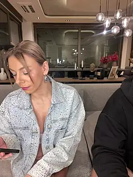 Snapshot of SexOnMyLvL chatting on 02.13.25 SexOnMyLvL online show from 02.13.25