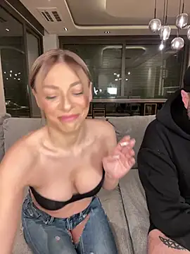 Snapshot of SexOnMyLvL chatting on 02.24.25 SexOnMyLvL online show from 02.24.25