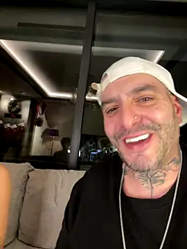 Snapshot of SexOnMyLvL chatting on 12.04.25 SexOnMyLvL online show from 12.04.25