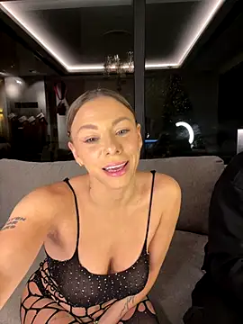 Snapshot of SexOnMyLvL chatting on 12.20.25 SexOnMyLvL online show from 12.20.25