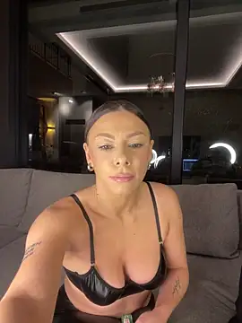 Snapshot of SexOnMyLvL chatting on 02.03.26 SexOnMyLvL online show from 02.03.26