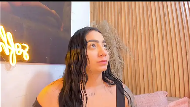 sofhiaa adaams online show from 06.04.26