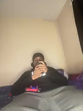 Snapshot of Elgrazonamor chatting on 02.22.25 Elgrazonamor online show from 02.22.25