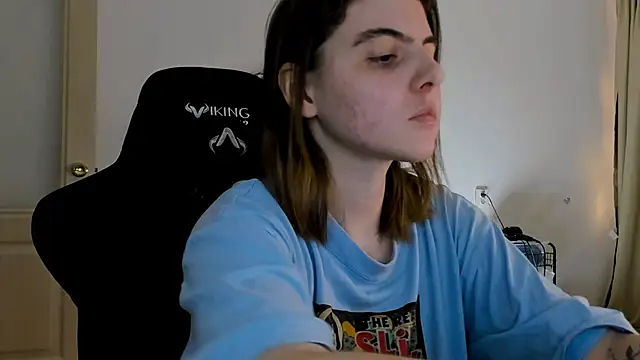 Snapshot of emmamurrr chatting on 12.14.24 emmamurrr online show from 12.14.24