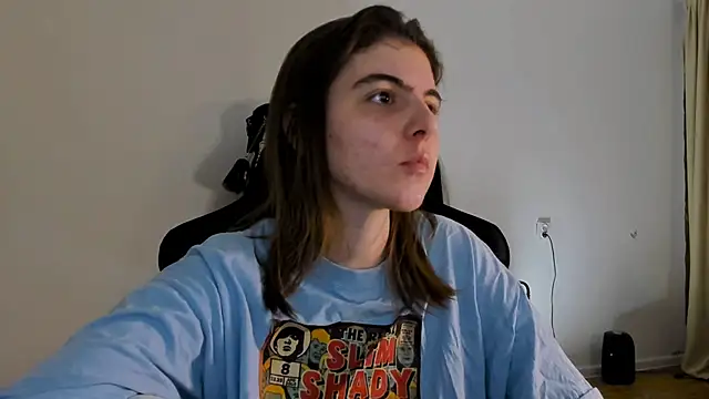 Snapshot of emmamurrr chatting on 03.04.25 emmamurrr online show from 03.04.25