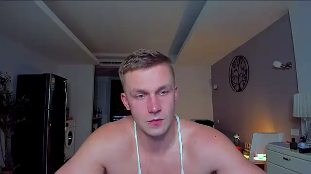 Snapshot of Samuel_Andrew chatting on 06.16.26 Samuel Andrew online show from 06.16.26