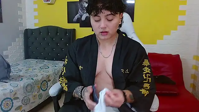 isabeautyx19 online show from 03.31.26