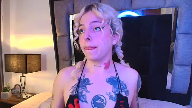 Bonnie vega online show from 03.04.25