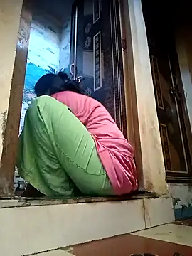 Mamta Chaterjee online show from 03.04.25