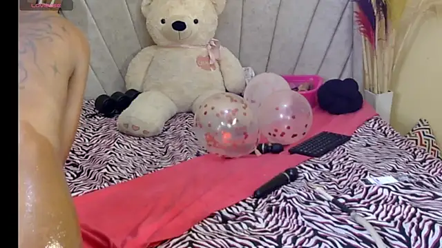 Snapshot of pyt_liyah chatting on 01.26.25 pyt liyah online show from 01.26.25