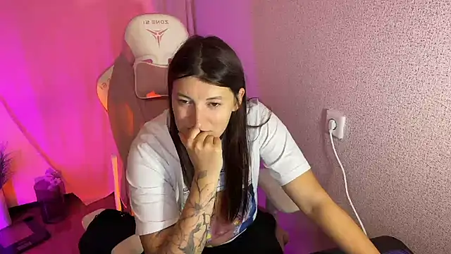 Katrin  kiss online show from 10.23.25