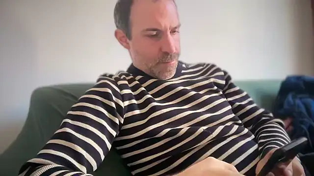 Snapshot of Brianjonest chatting on 02.25.26 Brianjonest online show from 02.25.26