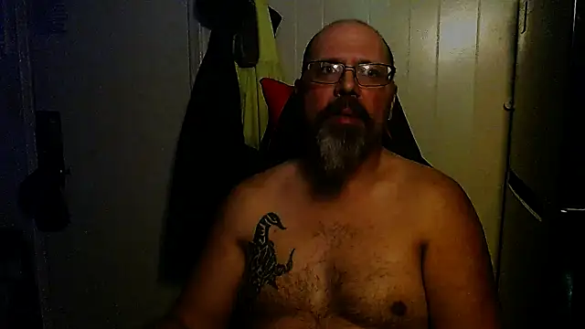 KrazyLegz online show from 12.03.24