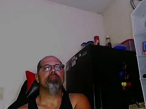 KrazyLegz online show from 12.11.24