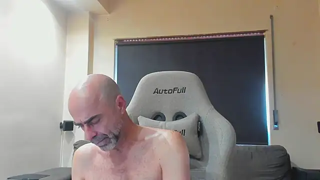 Snapshot of Bicopflirt chatting on 09.11.25 Bicopflirt online show from 09.11.25