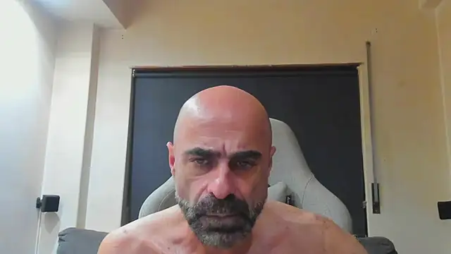 Snapshot of Bicopflirt chatting on 10.19.25 Bicopflirt online show from 10.19.25