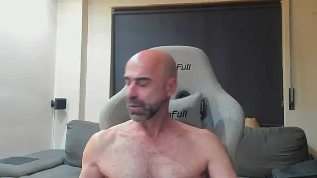 Snapshot of Bicopflirt chatting on 10.28.25 Bicopflirt online show from 10.28.25