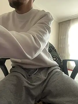 Snapshot of Angarasex chatting on 02.15.25 Angarasex online show from 02.15.25