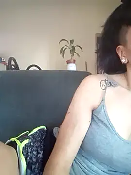 Snapshot of gala2 chatting on 01.11.25 gala2 online show from 01.11.25