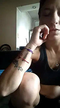 Snapshot of gala2 chatting on 01.19.25 gala2 online show from 01.19.25