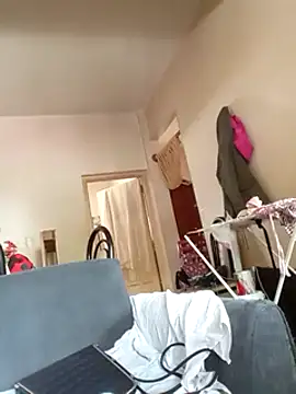 Snapshot of gala2 chatting on 02.04.25 gala2 online show from 02.04.25