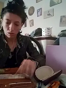 Snapshot of gala2 chatting on 02.18.25 gala2 online show from 02.18.25