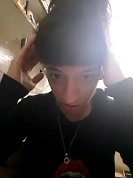 Snapshot of gala2 chatting on 10.27.25 gala2 online show from 10.27.25