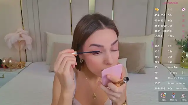 BellaHalles online show from 02.23.26