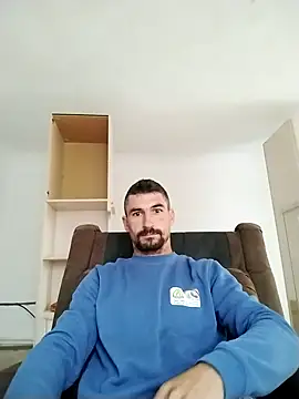 Snapshot of LOREDAN1 chatting on 09.29.25 LOREDAN1 online show from 09.29.25