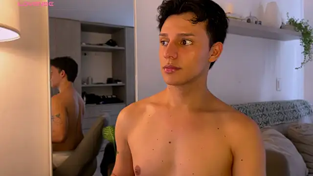 Snapshot of Alexxblue chatting on 09.25.25 Alexxblue online show from 09.25.25