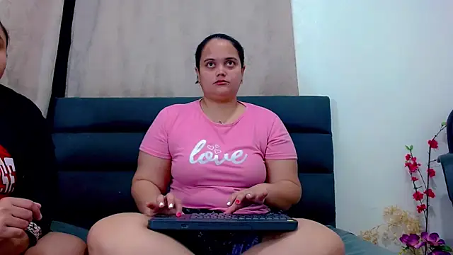 brunnette hot online show from 02.12.26