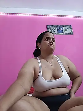 Snapshot of brunnette_hot chatting on 06.09.26 brunnette hot online show from 06.09.26
