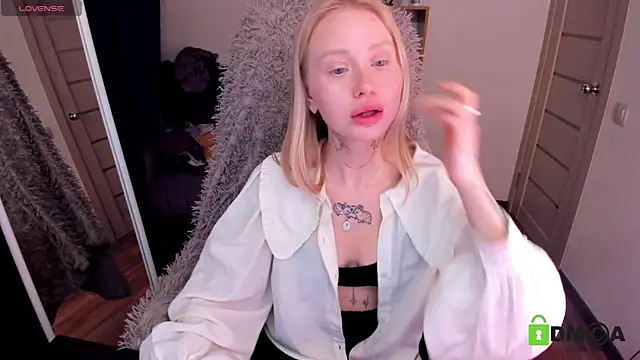 MalenaErnman online show from 01.16.25