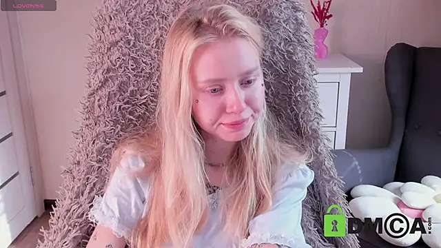 MalenaErnman online show from 10.08.25