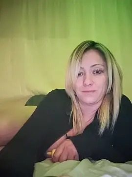 Snapshot of SallyCumLaude chatting on 02.16.25 SallyCumLaude online show from 02.16.25